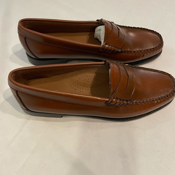 Brand New! GH Bass Women’s Whitney Weejuns Loafers Size 9.5 - Picture 2 of 8